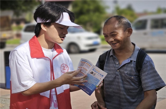 新城平台-“乡”约铜梁，遇“践”青春 ——“灯塔”志愿服务队