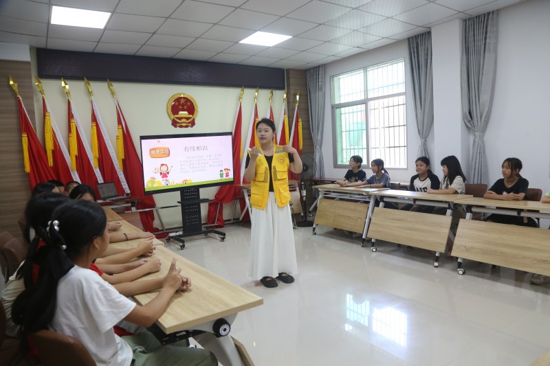 新城平台-圆梦路上心向阳,心理健康助翱翔——江西应用科技学院开展“圆梦工程”心理专项社会实践活动