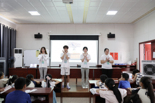 新城平台-爱心启航，筑梦青春——乡村振兴促进团联合石脑村安溪学堂开展表彰大会暨师生见面会